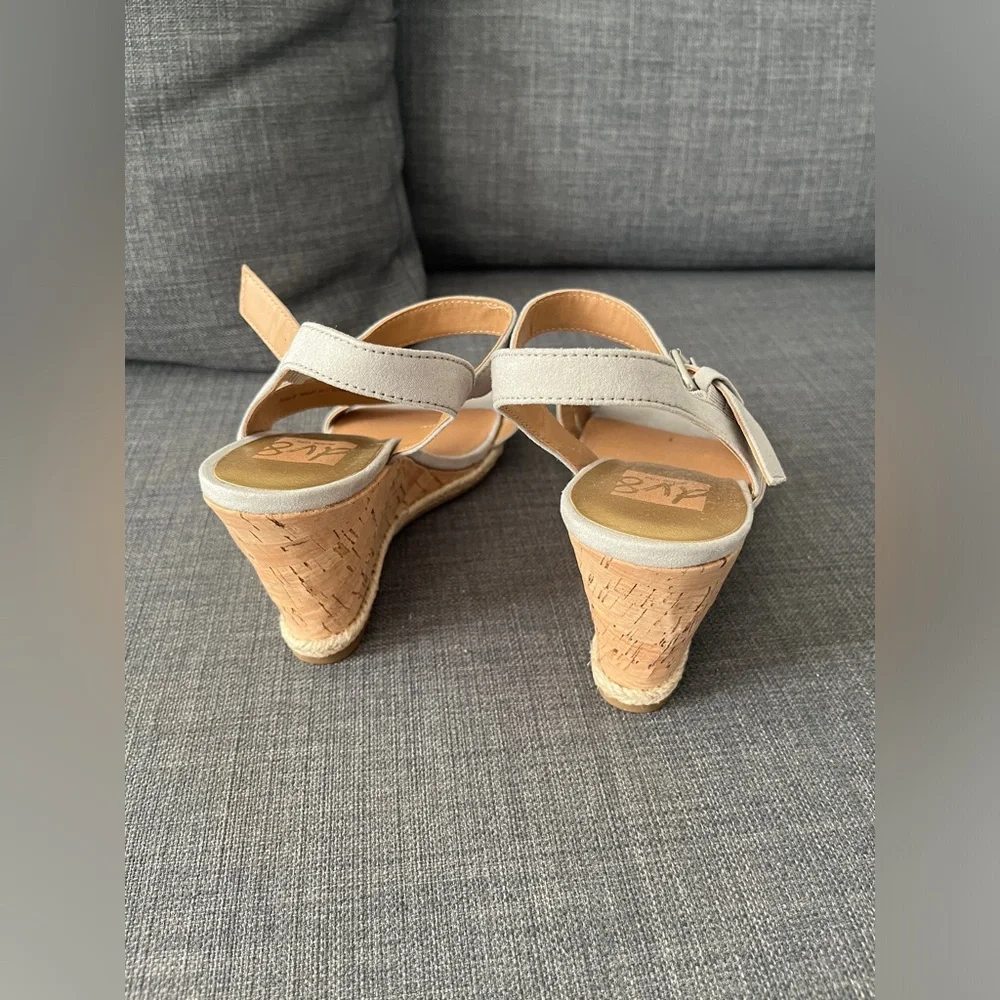 Dolce Vita DV8 Pierra strappy wedge in gray size 8